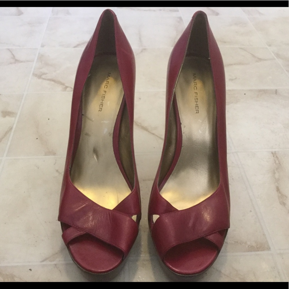 Marc Fisher Red open toe pumps